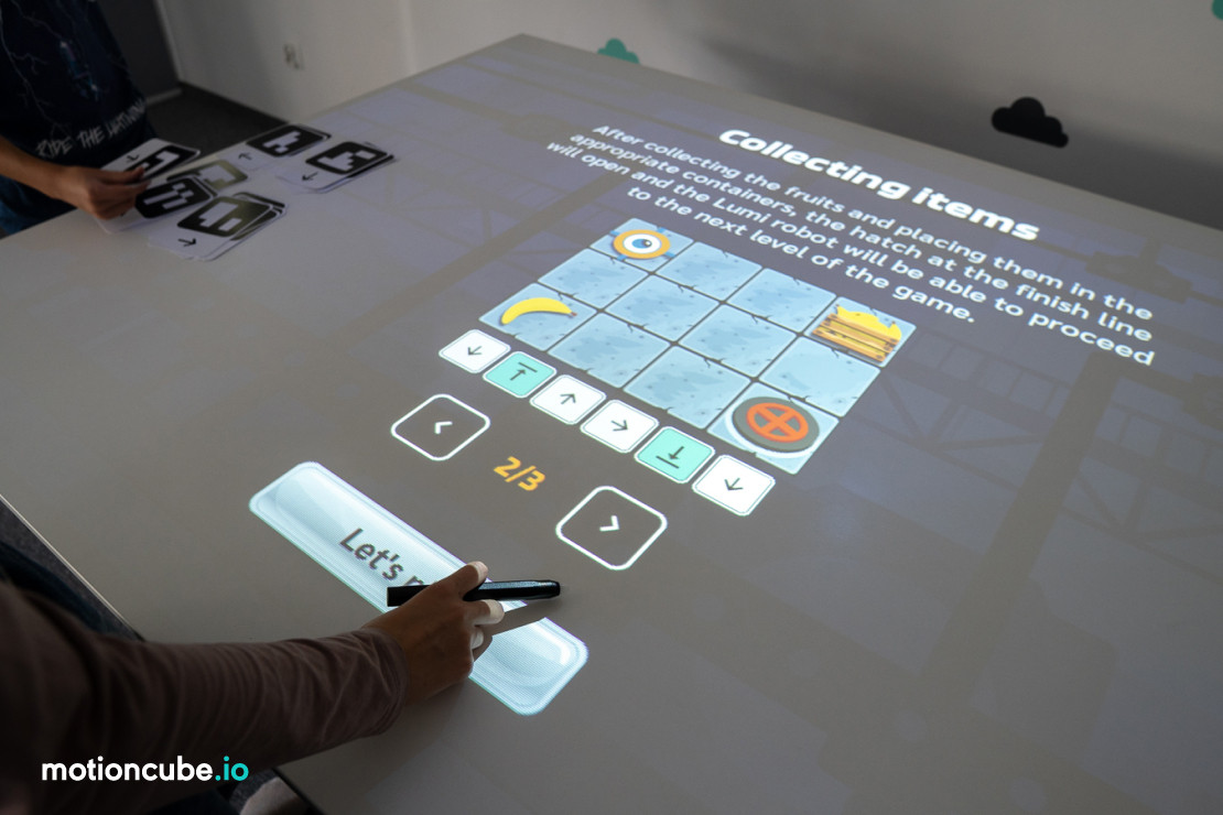 Jedź Lumi! Magiczne Karty na stole